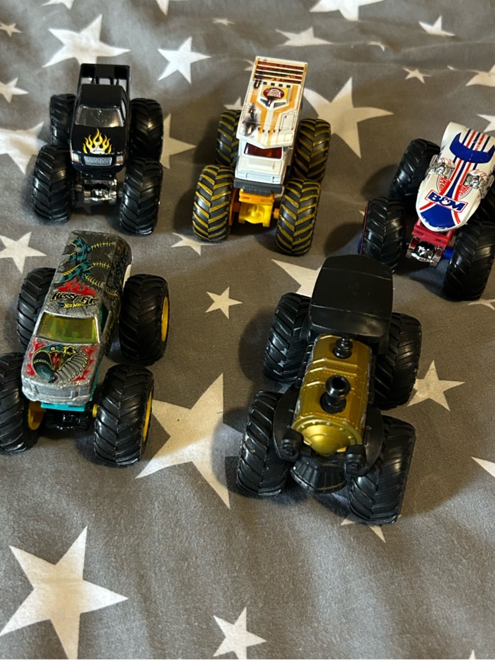 Hot Wheels Monster Trucks Bundle of 5